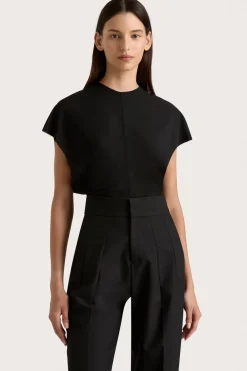 Brita Top Black