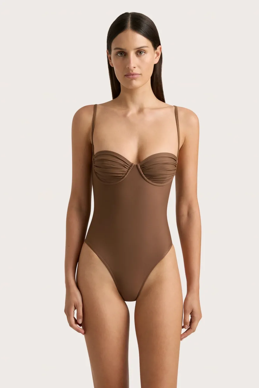 Gabriela One Piece Cocoa