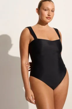 Grazie One Piece Black - Final Sale