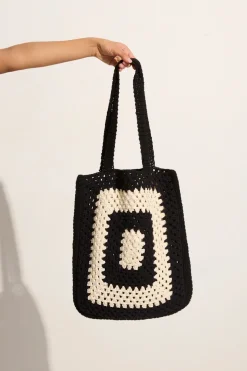 Ostia Crochet Bag Black/Off White