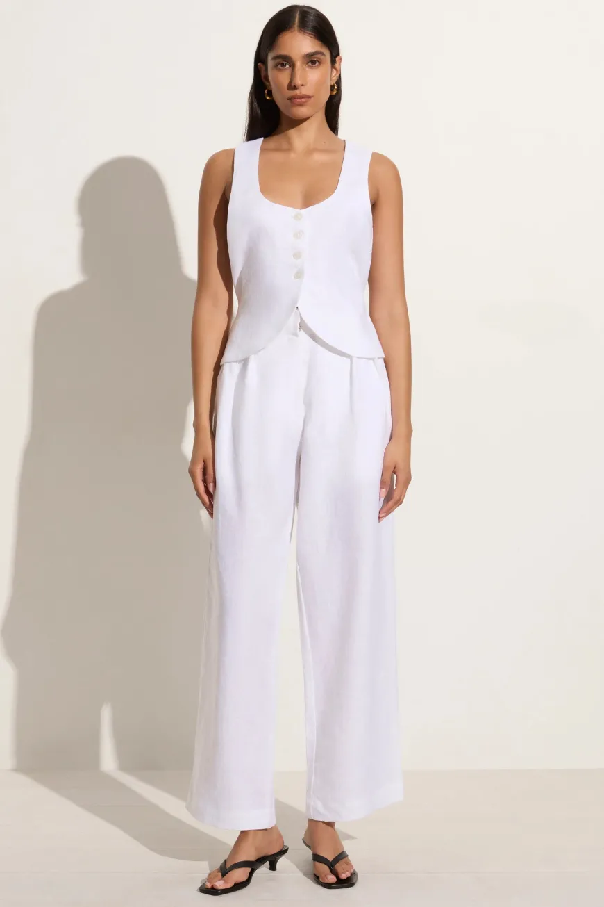 Stanze Vest White